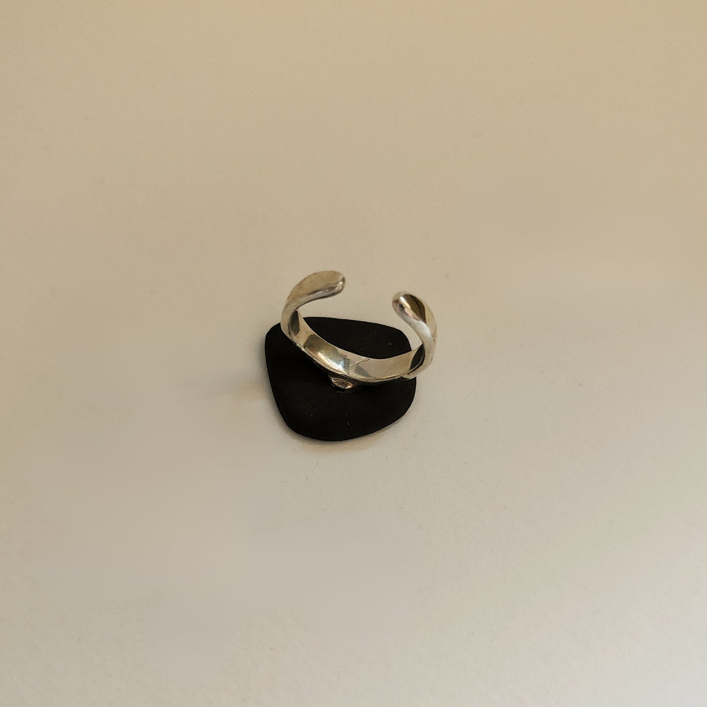 Almira Ring
