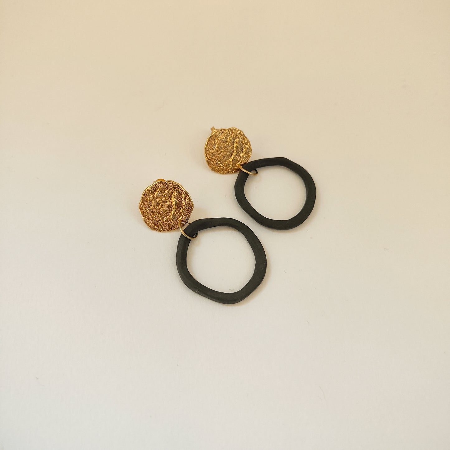 Koloumpos Earrings