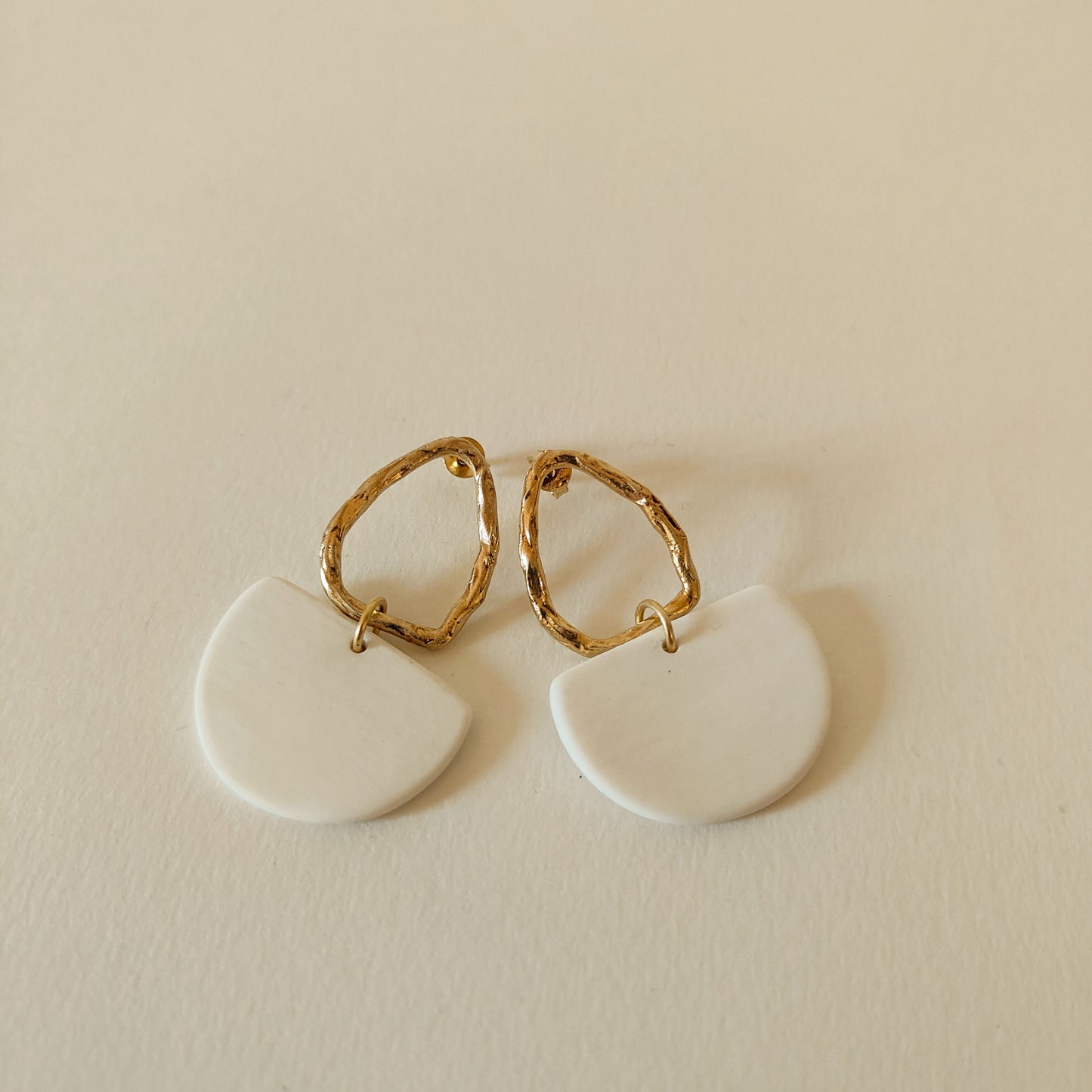 Plaka Earrings