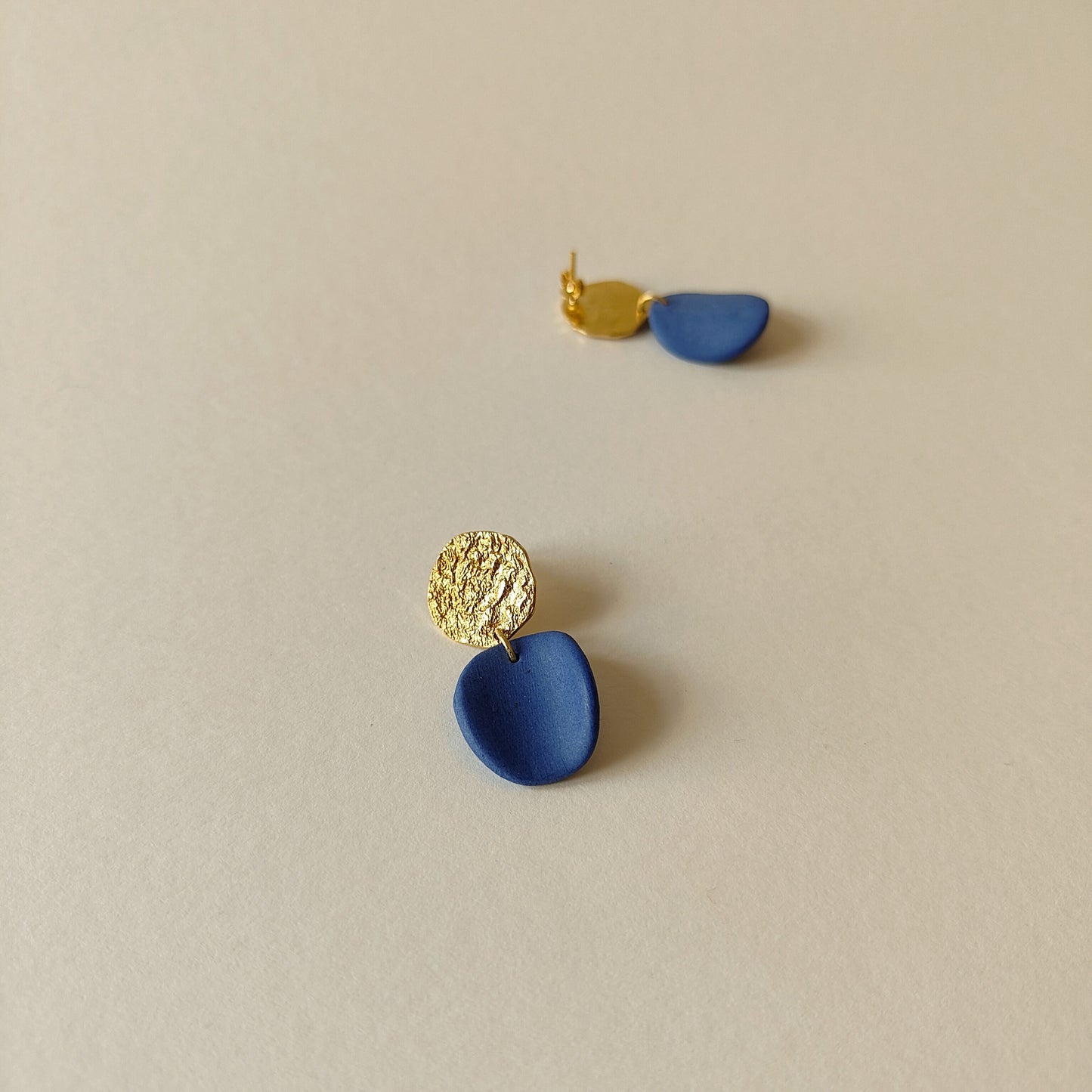 Tholaria Earrings